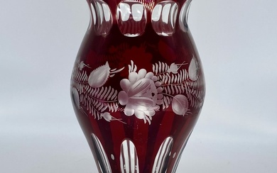 VTG EGERMANN RUBY RED BOHEMIAN GLASS VASE. Beautiful ruby crystal vase. In excellent condition, no chips or cracks. Art Deco