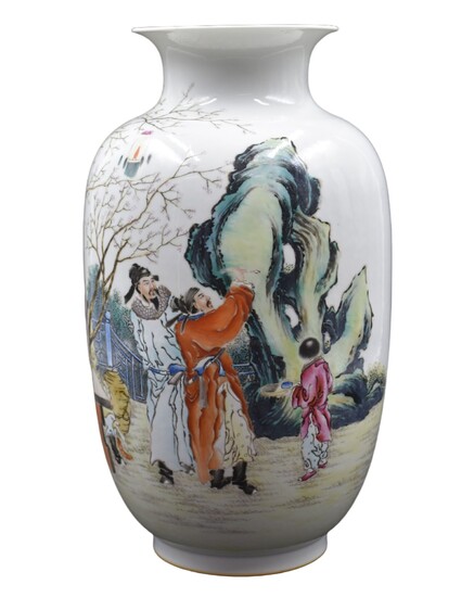Vase en porcelaine de Chine à décor de sages... - Lot 53 - MJV Soudant
