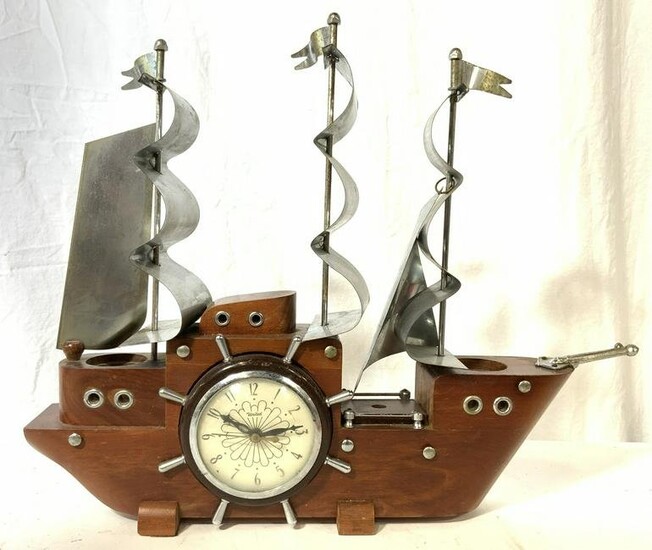 Vintage Wooden Clipper Clock Lamp