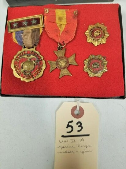 WWII MARINE CAPS MEDALS AND PINS