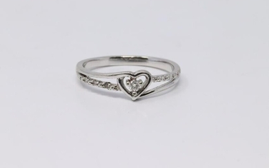 White Gold Lady's Diamond Heart Ring.