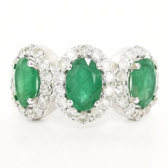 *no reserve* 1.50 ct Green Emerald & 1.00 ct E to G Diamond Designer Ring - 3.08 gr - 14 kt. White gold - Ring - 1.50 ct Emerald - Diamonds