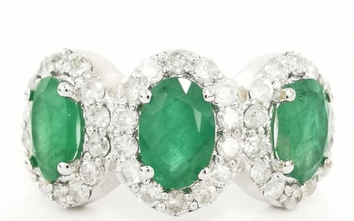 *no reserve* 1.50 ct Green Emerald & 1.00 ct E to G Diamond Designer Ring - 3.08 gr - 14 kt. White gold - Ring - 1.50 ct Emerald - Diamonds