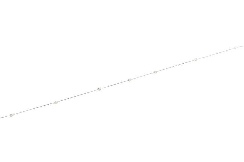 A diamond-set longchain The fine curb-link chain spectacle-set with...