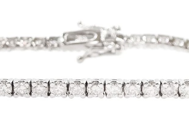 18ct white gold round brilliant cut diamond bracelet