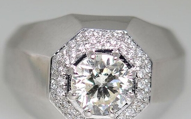 22.17 g IGI Certified Diamond Platinum Ring