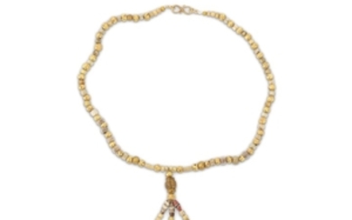 A GOLD AND GLASS BEAD NECKLACE Circa 1st...