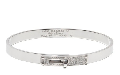 Hermès 18-Karat White Gold Diamond Encrusted Kelly Bracelet Size Large