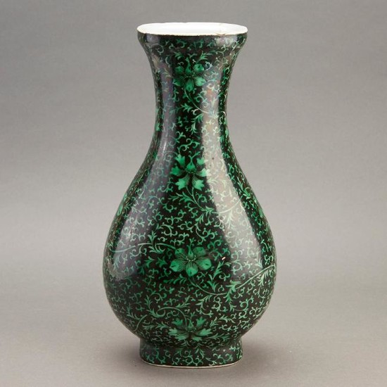 Chinese Famille Noire Kangxi Porcelain Vase