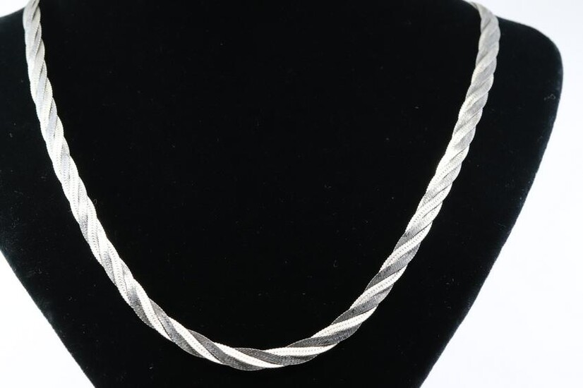 .925 Ladies Silver Necklace