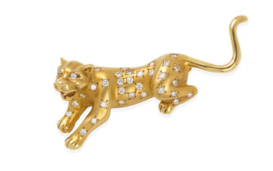 A 14K GOLD AND DIAMOND PANTHER BROOCH