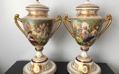 A MAGNIFICENT PAIR OF LARGE ROYAL VIENNA VASES