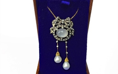 A MOONSTONE AND PEARL NECKLACE