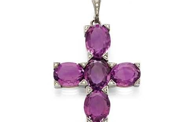 AMETHYST AND PEARL PENDANT, ca. 1920.