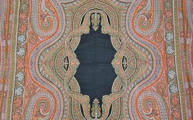 Châle lyonnais rectangulaire cachemire, fin XIXème siècle, réserve noire, 3m40 X 1m60