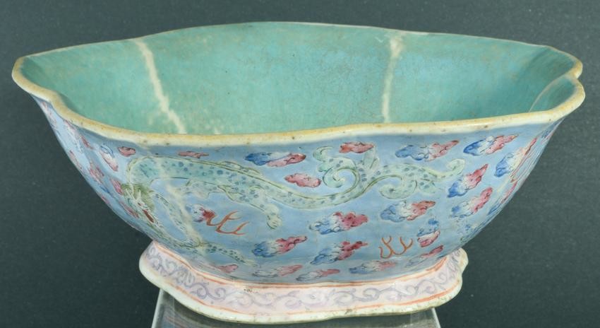 Chinese Canton Export Bowl with Blue Ground