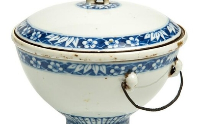 Chinese blue and white bowl with lid. Three pieces.