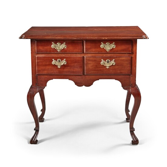 Fine Queen Anne Carved Cherrywood Dressing Table, Philadelphia, Pennsylvania, Circa 1740