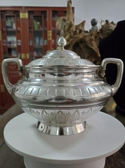 French sterling silver tea caddy