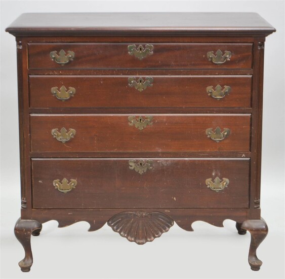 GEORGE III STYLE MAHOGANY CHEST OF DRAWERS