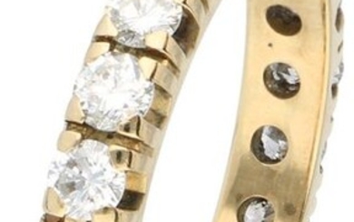 Geelgouden alliance ring, met ca. 1.38 ct. Diamant 14 kt.