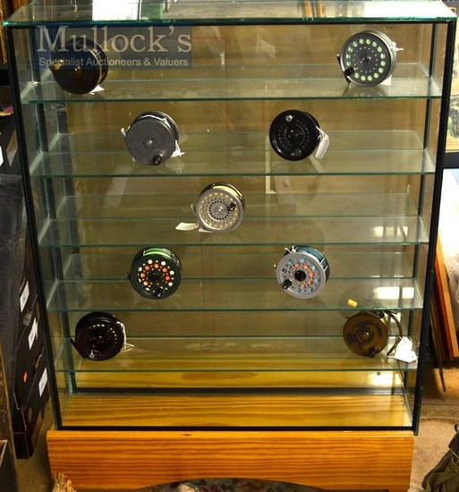 Glass fishing reel display case – with 6x...