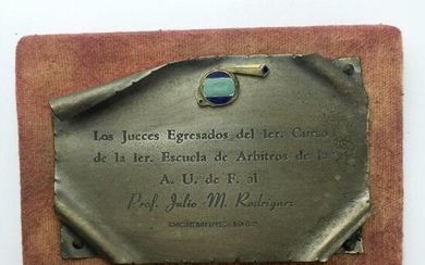 Metal plaque
