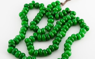 Necklace of rings of bathed jade. Weight. 89 g.