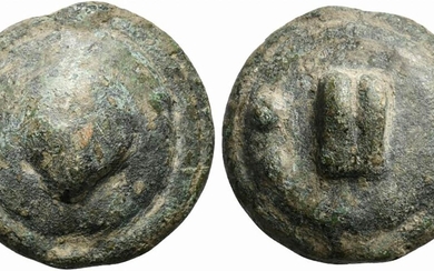 Northern Apulia, Luceria, c. 220 BC. Cast Æ Biunx (33mm,...