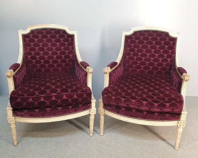 Pair of Louis XVI style white lacquered shepherds' chairs with...