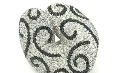 Palmiero Black & White Diamond Leaf Heart Ring in 18k