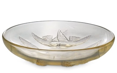 Rene Lalique "Nonnettes" shallow bowl in clear and polished glass