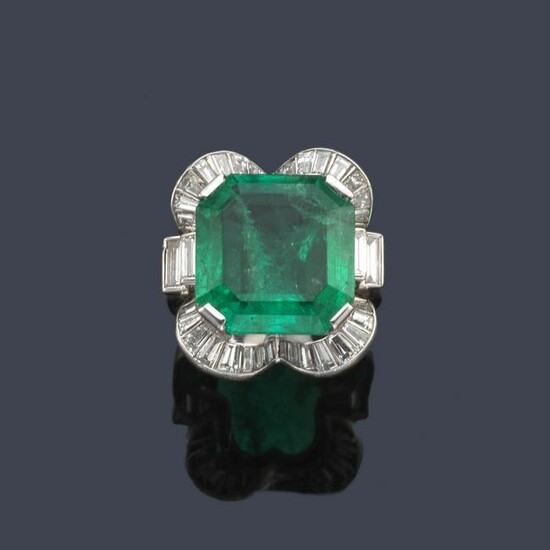 Ring with important Colombian emerald