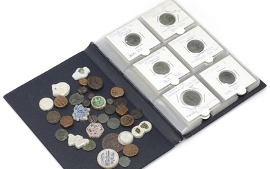 Roman Empire, collection og late Roman bronze coins, Byzantine and Indian coins and siamese gaming tokens