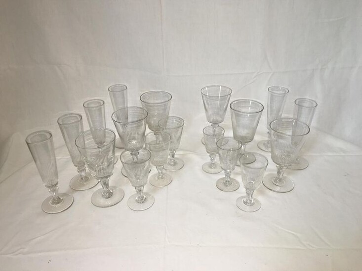 SERVICE in half-crystal, conical glass on pedestal, fluted cone base...