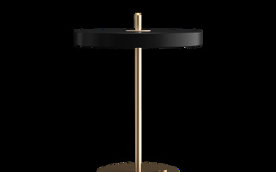 Søren Ravn Christensen for Umage. Table lamp with USB charging, model Asteria Table, black