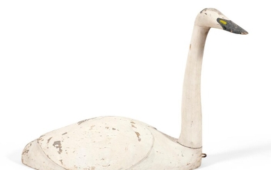 LIFE-SIZE SWAN DECOY 20th Century Maker unknown. Turned...