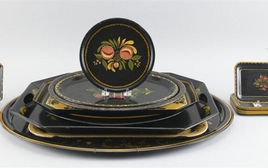 NINETEEN PIECES OF TOLEWARE 20th Century Includes trays...