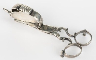 WILLIAM CAFE, ENGLISH GEORGE II STERLING SILVER CANDLE SNUFFER