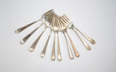 11 SILVER CUP FORKS (800) English