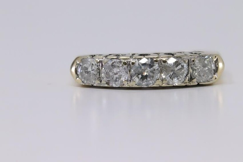 14kt Ladies Diamond Ring
