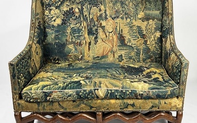 18TH C. CONTINENTAL WALNUT AND NEEDLEWORK SETTEE