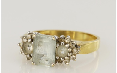 18ct yellow gold diamond and aquamarine dress ring, principl...