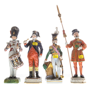 4 assorted continental porcelain military figures