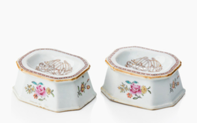 A pair of Chinese famille rose salts