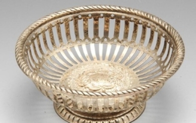 A late Victorian silver bonbon dish, of circular