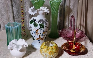 8 pc. Miscellaneous Fenton art glass items
