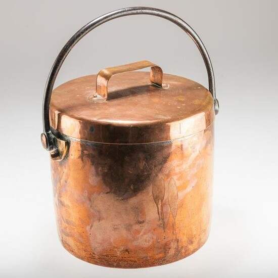 A 19TH CENTURY COPPER PAIL AND COVER