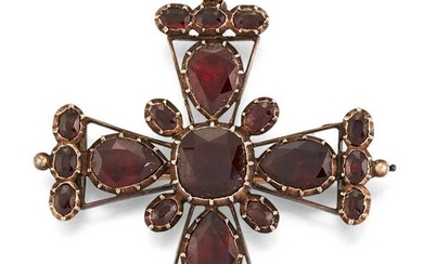 A 19TH CENTURY GARNET CROSS, POSSIBLY CONTINENTAL, the