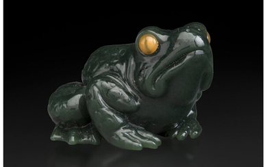 A Carved Hardstone Frog in the Manner of Fabergé (late 20th century)